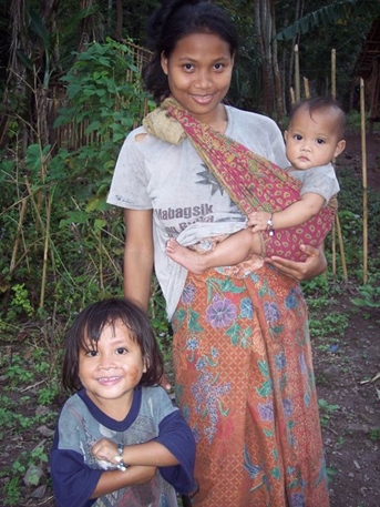 Palawano mom with kids