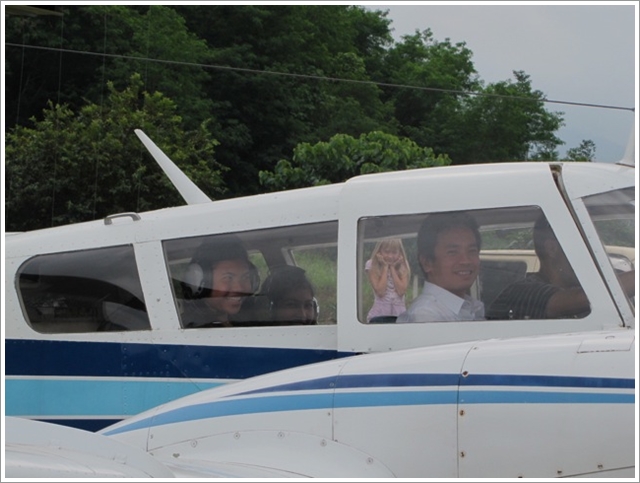 Flying pastor and sda youth to Palanan.
